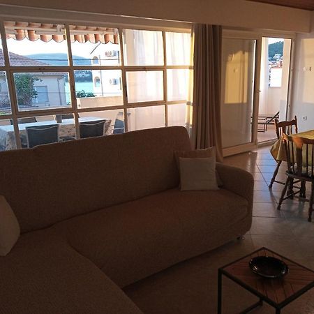 Apartman Mijic โตรกีร์ ภายนอก รูปภาพ