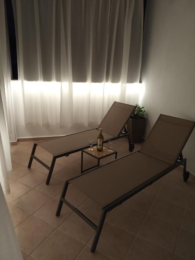 Apartman Mijic โตรกีร์ ภายนอก รูปภาพ