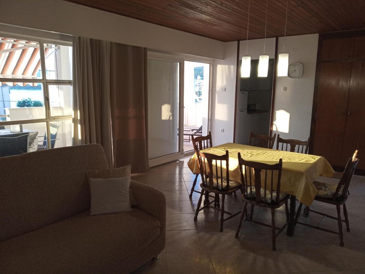Apartman Mijic โตรกีร์ ภายนอก รูปภาพ