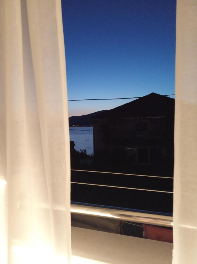 Apartman Mijic โตรกีร์ ภายนอก รูปภาพ